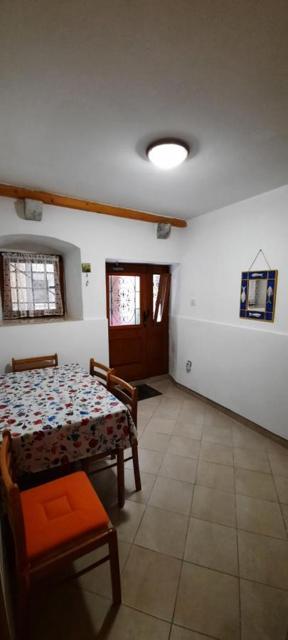 Apartment Lucija Cres Exterior photo