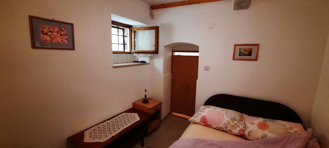 Apartment Lucija Cres Exterior photo